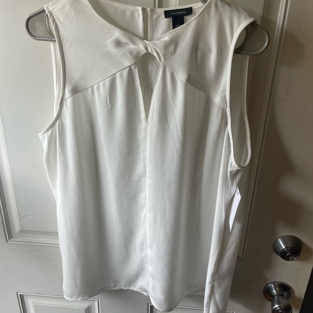 Halogen Women’s Size Large White Sleeveless Blouse! New with tags!